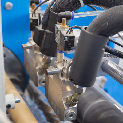 120-450 mm Materiaalbreedte Aluminiumfolie en rekfilm Rewinding Slitting Machine