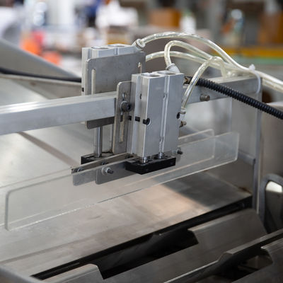 Automatische verpakkingsmachine voor papier en aluminium