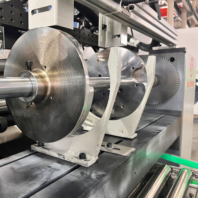 Volledig automatische folie snijmachine 4 spindels Aluminiumfolie-rewinder