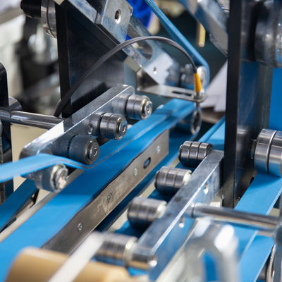Automatische papierdoos vouwlijmmachine 2,2 kW voor klantvereisten