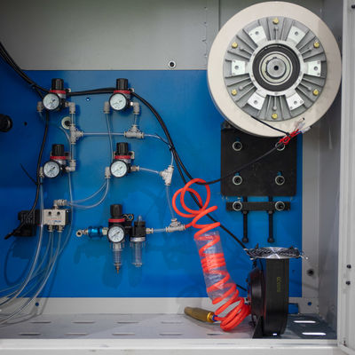 Verpakkingssoort Hoofdstuk Halfautomatische terugspoelmachine voor zware aluminiumfolie rollen