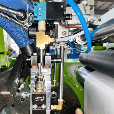 4 schachten Aluminiumfolie rollen terugwinding machine met korte label eindigend elektrisch aangedreven
