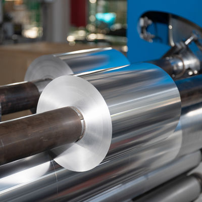 Computergestuurde slitter voor gemakkelijk te bedienen houten verpakkingsmateriaal aluminiumfolie